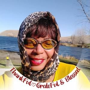 Meet your Posher, Roxy